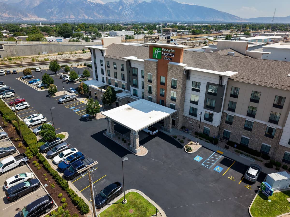 Hotel Parking Lot Seal Coat in Salt Lake Valley, UT by J&C Asphalt